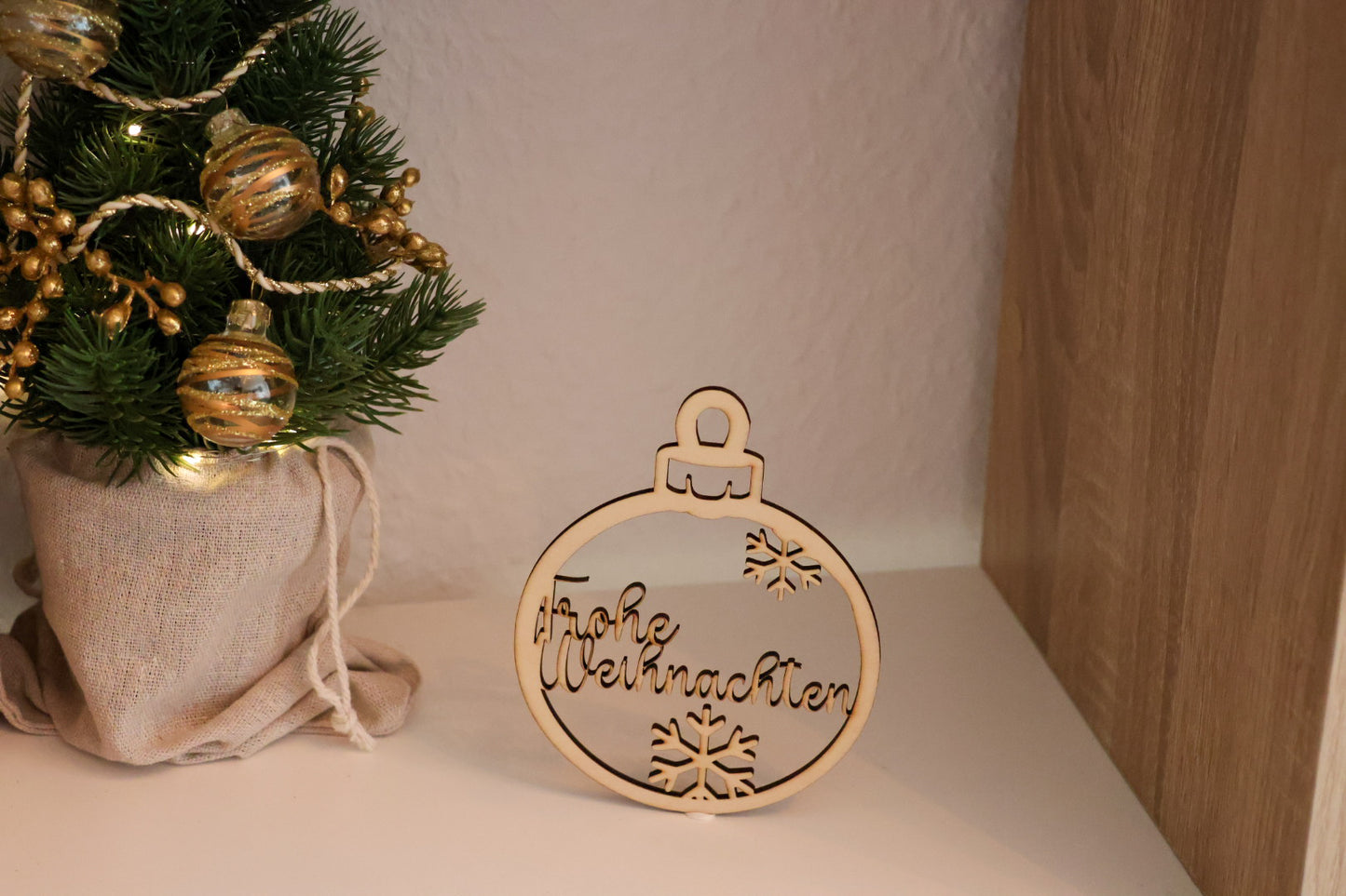 Christbaumkugel personaliert aus Holz